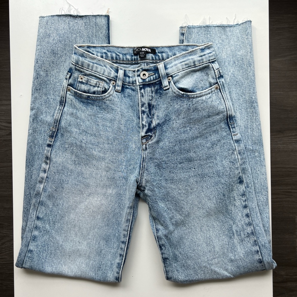 Fashion Nova Light Wash Straight Jeans
